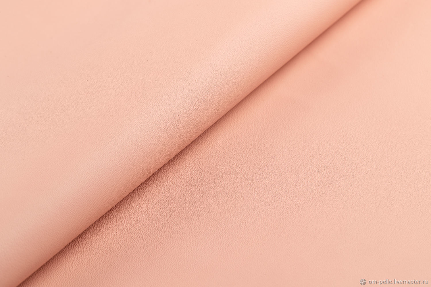 Дымчато розовый цвет ткани