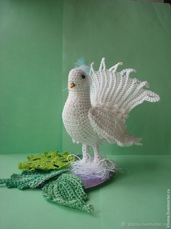 голубь крючком