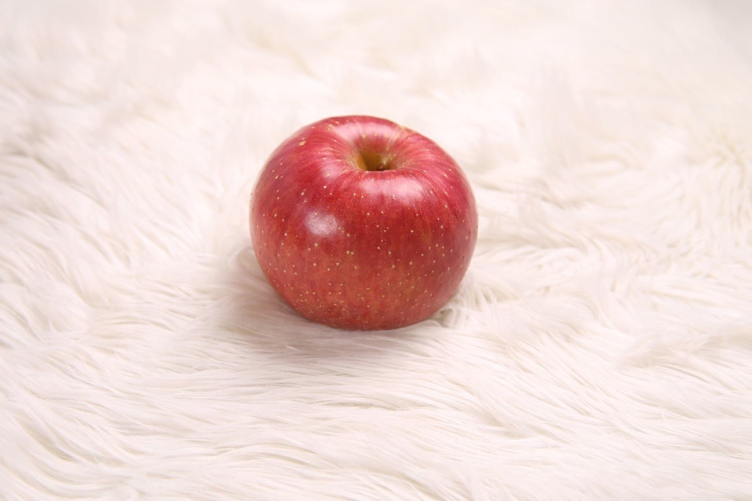 Сон есть красные яблоки. Яблоки красные. Яблоки обои. Шаблон 1080х1080 для фото фрукт яблоко. Наполнитель фруктовый яблоко фото.