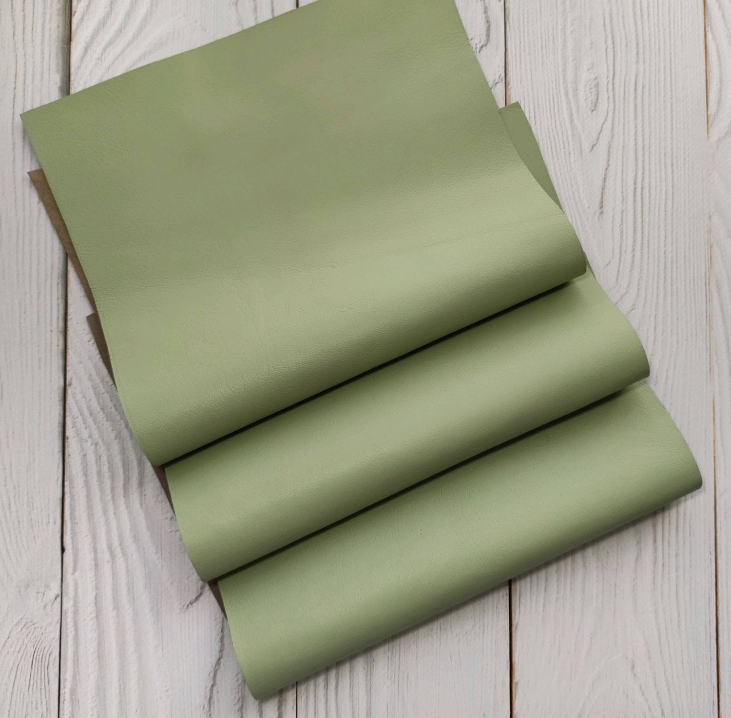 Кожа натуральная тонкая, нежно зеленая, двухсторонняя – купить на ...