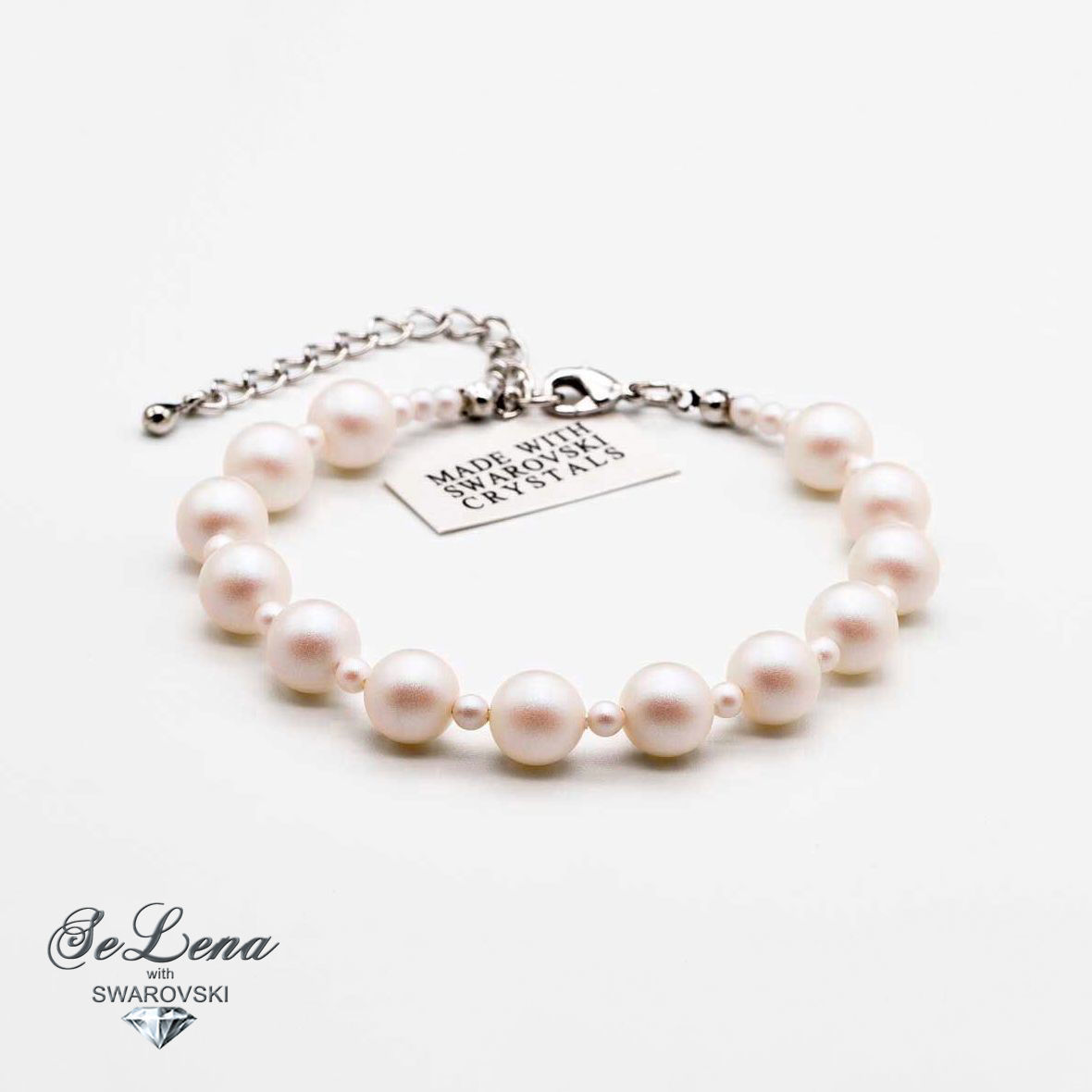 pearl bracelet with bow
