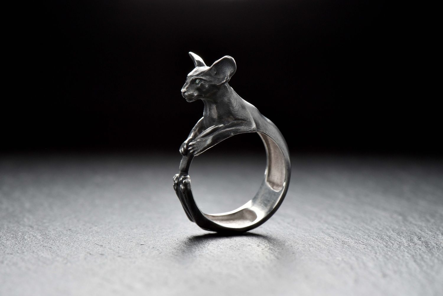 Кольцо с котом серебро