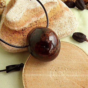 Украшения ручной работы. Ярмарка Мастеров - ручная работа Кулон с гессонитом. Handmade.