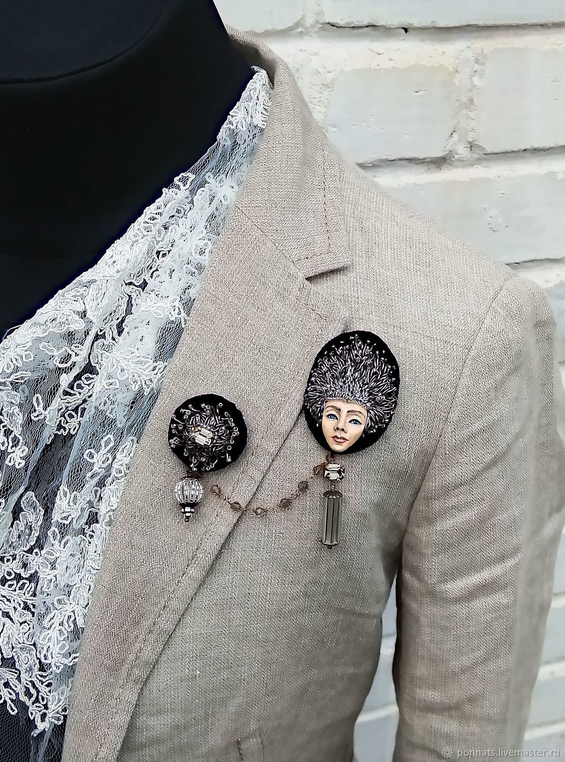 брошь шатлен