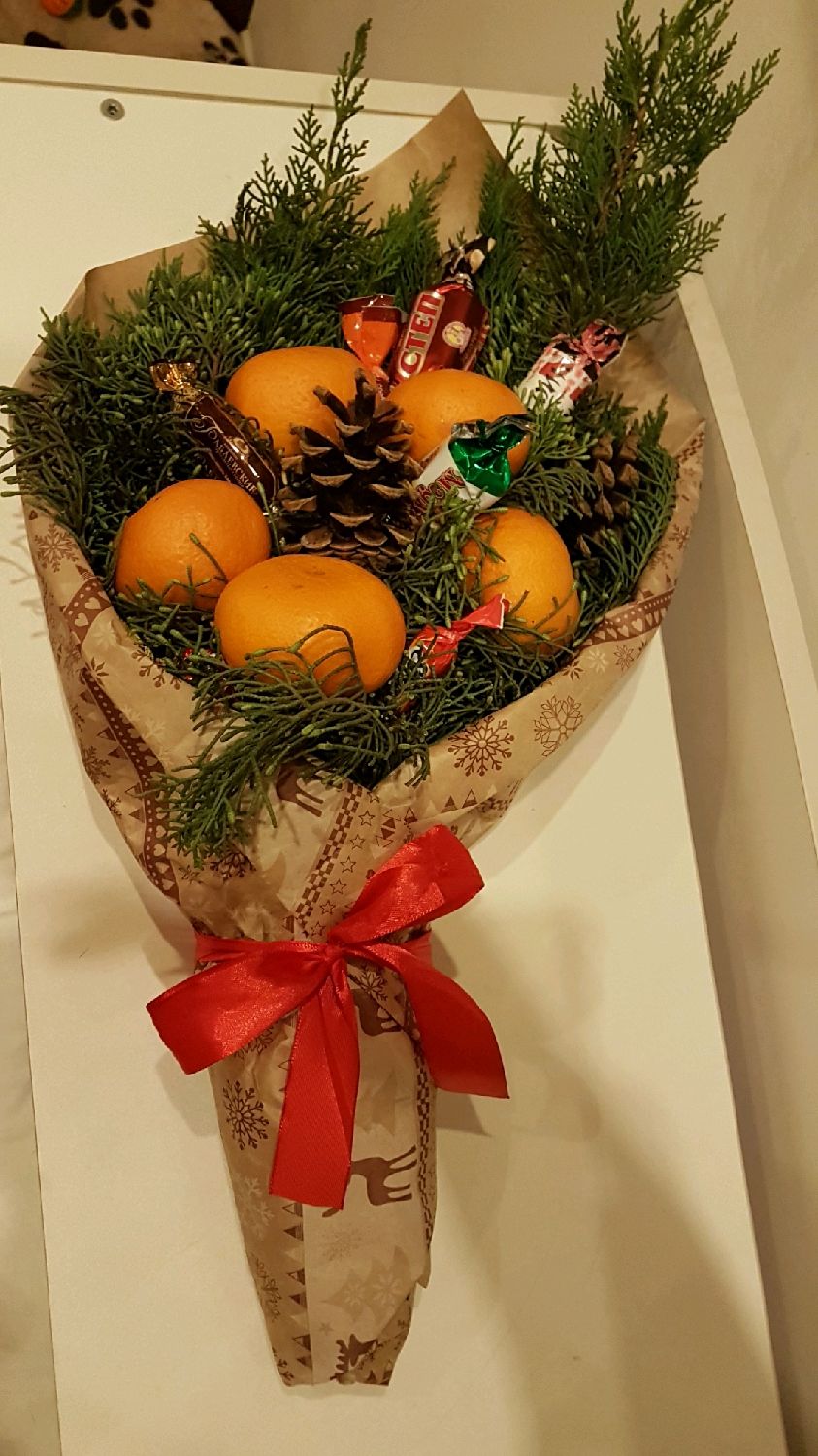 Новогодние Букеты Из Фруктов И Конфет