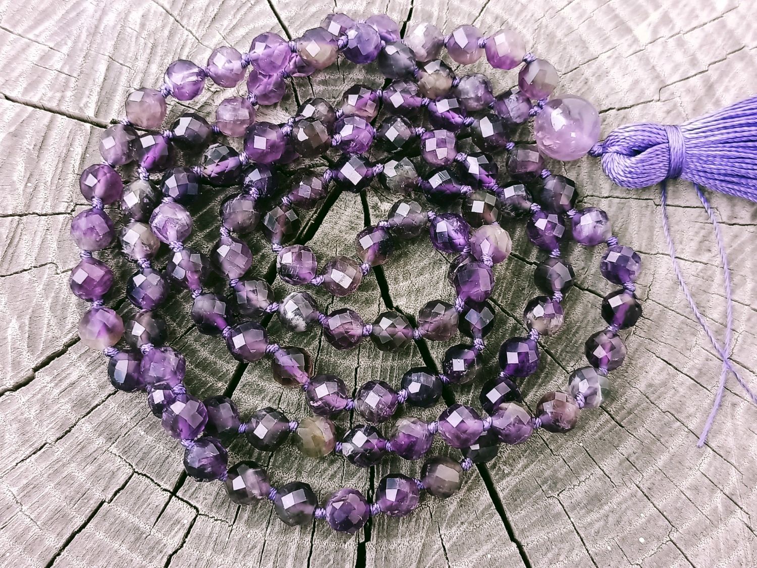 Сила Шани. Четки из аметиста, 6 мм, 108 бусин в интернет-магазине ...