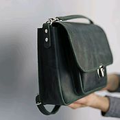 Сумки и аксессуары handmade. Livemaster - original item Women`s green leather bag, messenger bag. Handmade.