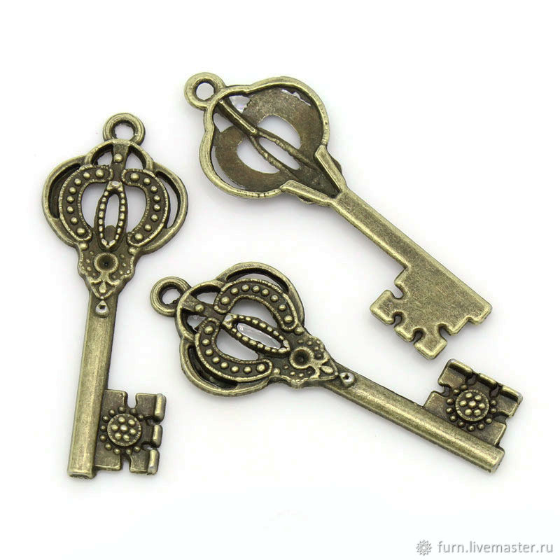 Дешевые ключи игр. Ключ сувенирный. Сувенирный ключик. Ключ декоративный. Ключ декоративный большой.