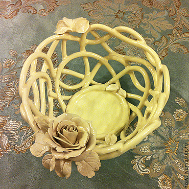 Посуда ручной работы. Ярмарка Мастеров - ручная работа Конфетница Сливочный ажур. Handmade.