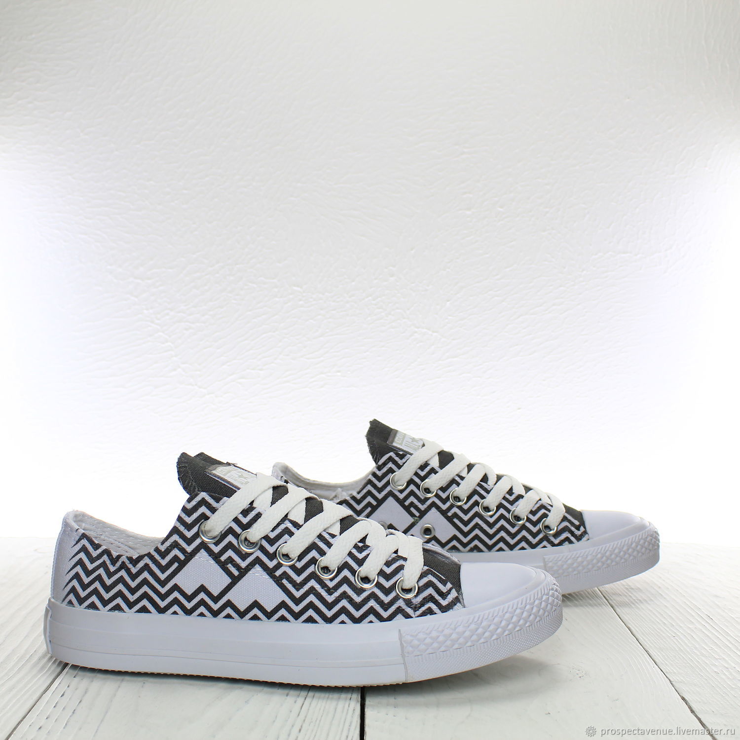 Converse zigzag online