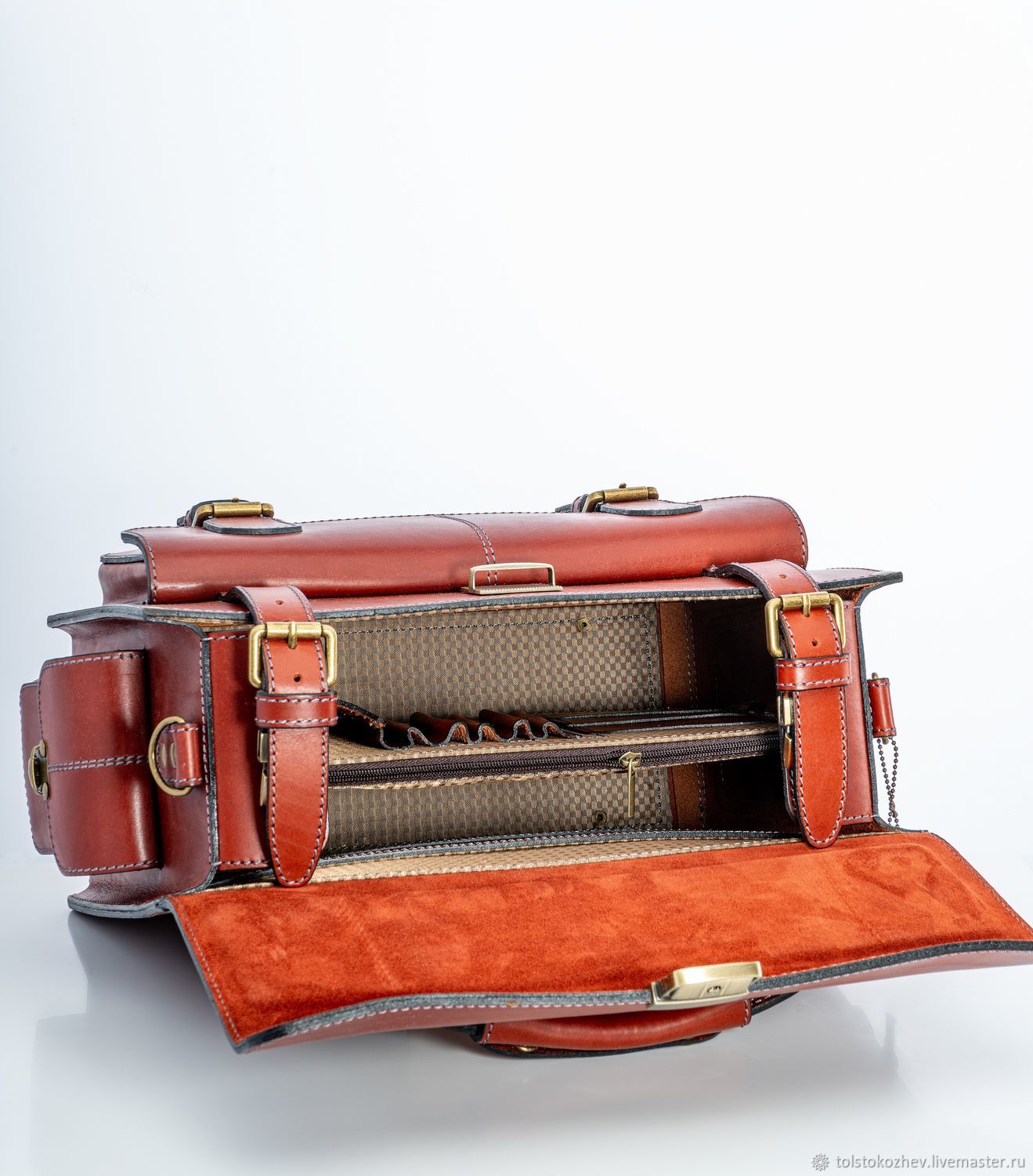Мини саквояж. Советский саквояж. Саквояж доктора 19 век. Мини саквояж. Мини саквояж.