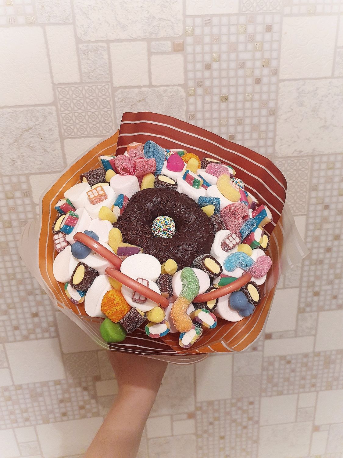 Букет из конфет и мармелада в интернет-магазине Ярмарка Мастеров по цене2500 ₽ – JJQD6RU