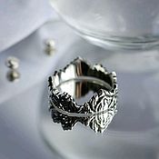 Кольцо Узоры серебро 925, эмаль. Гравировка