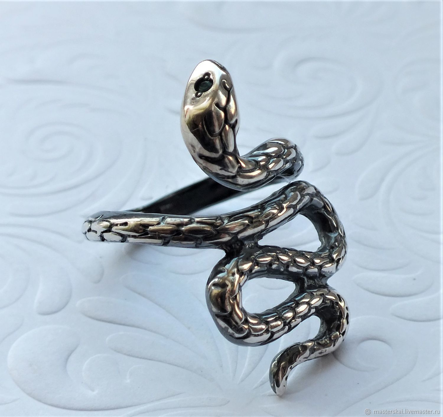Кольцо булгари со змеей