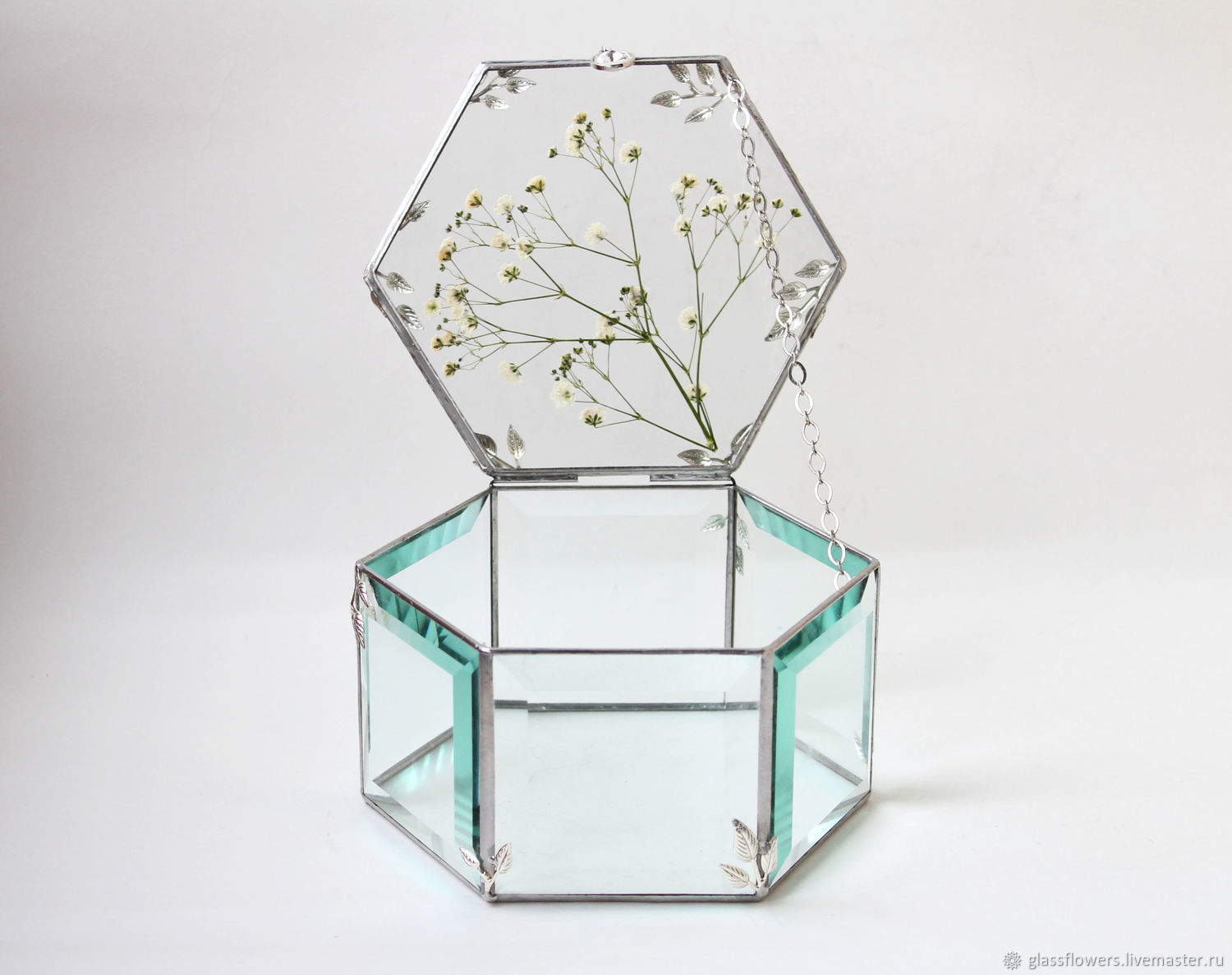 Шкатулка из стекла. Шкатулка с гербарием. Фацетное стекло и филигрань ...