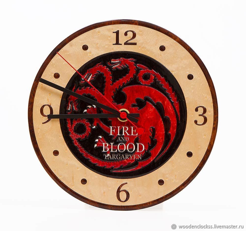 Часы из игр. Трон из пластинок. Часы игры престолов. Игровые часы. Часы игры престолов.