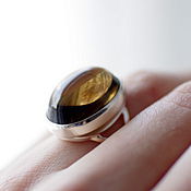 Кольцо с болдер опалом "Мармелад в шоколаде", серебро