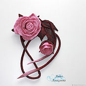 Украшения handmade. Livemaster - original item Felted Rose set belt necklace and flower brooch. Handmade.