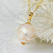 Украшения handmade. Livemaster - original item Gold Pendant * Golden petal * with openwork pearls to buy. Handmade.