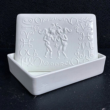 Винтаж ручной работы. Ярмарка Мастеров - ручная работа Винтаж: Wedgwood Веджвуд Шкатулка Близнецы Зодиак 1946 год. Handmade.