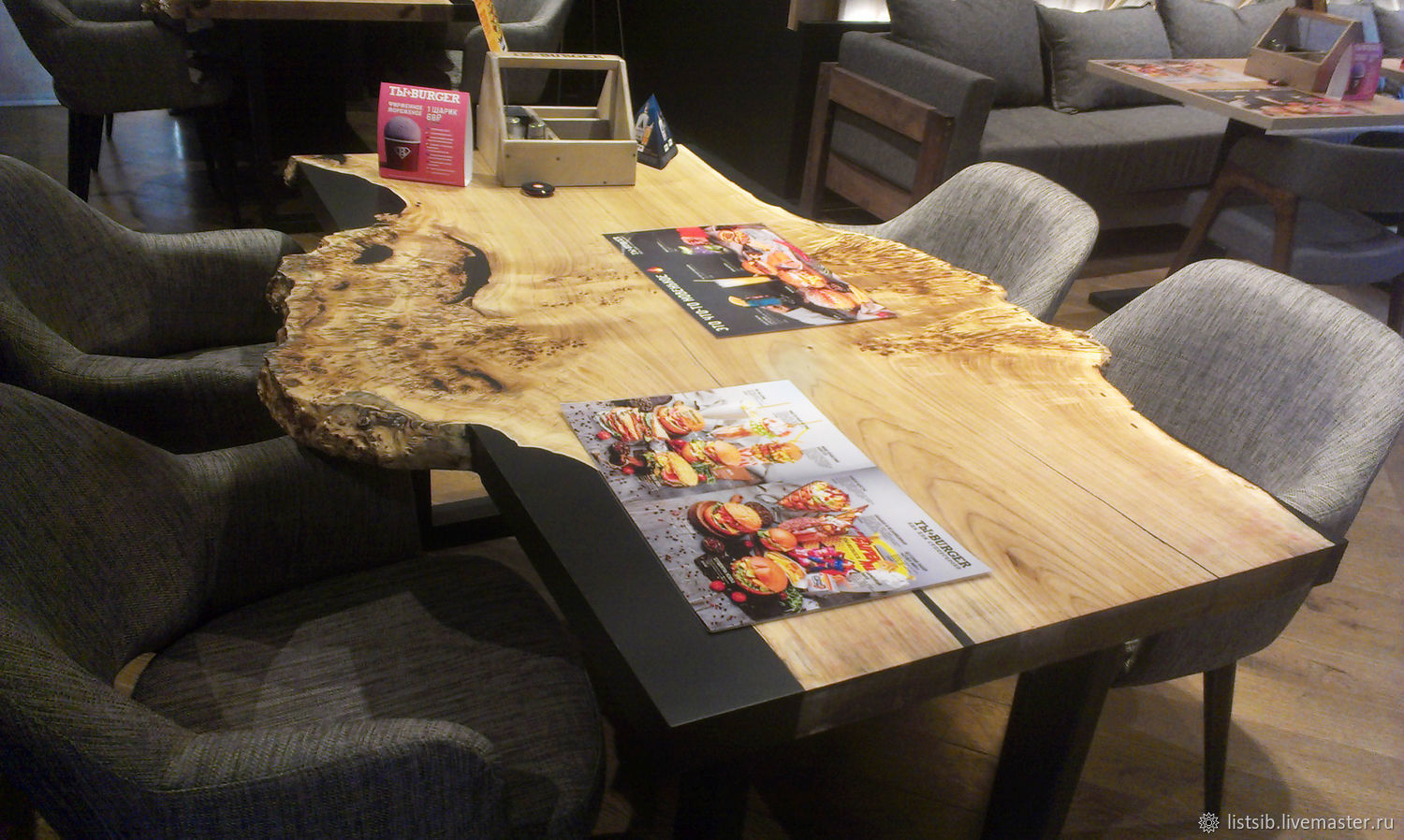 Мебель из дерева для кафе и баров